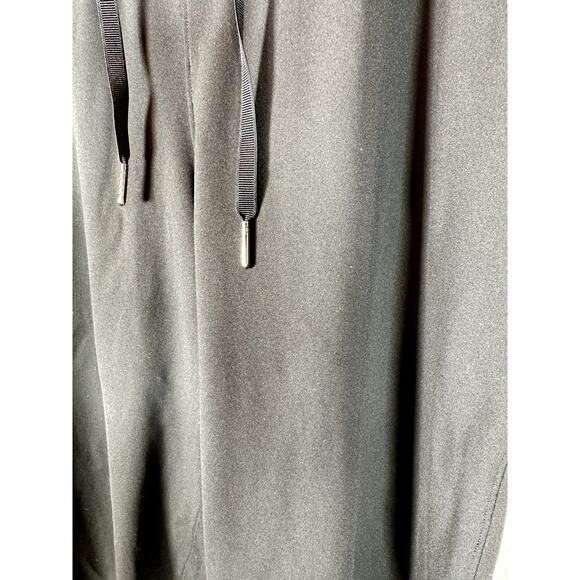 Lululemon Women’s Size 10 Black Crop Leggings With Side Pockets Mid/High Rise - Picture 3 of 11
